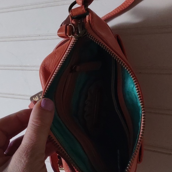 Isabella Fiore Leather Pink Bow Front Crossbody Black - Picture 10 of 10